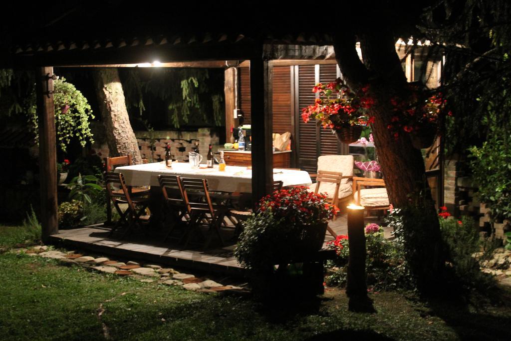 Casa Giuliana Guest House Calosso Exterior photo