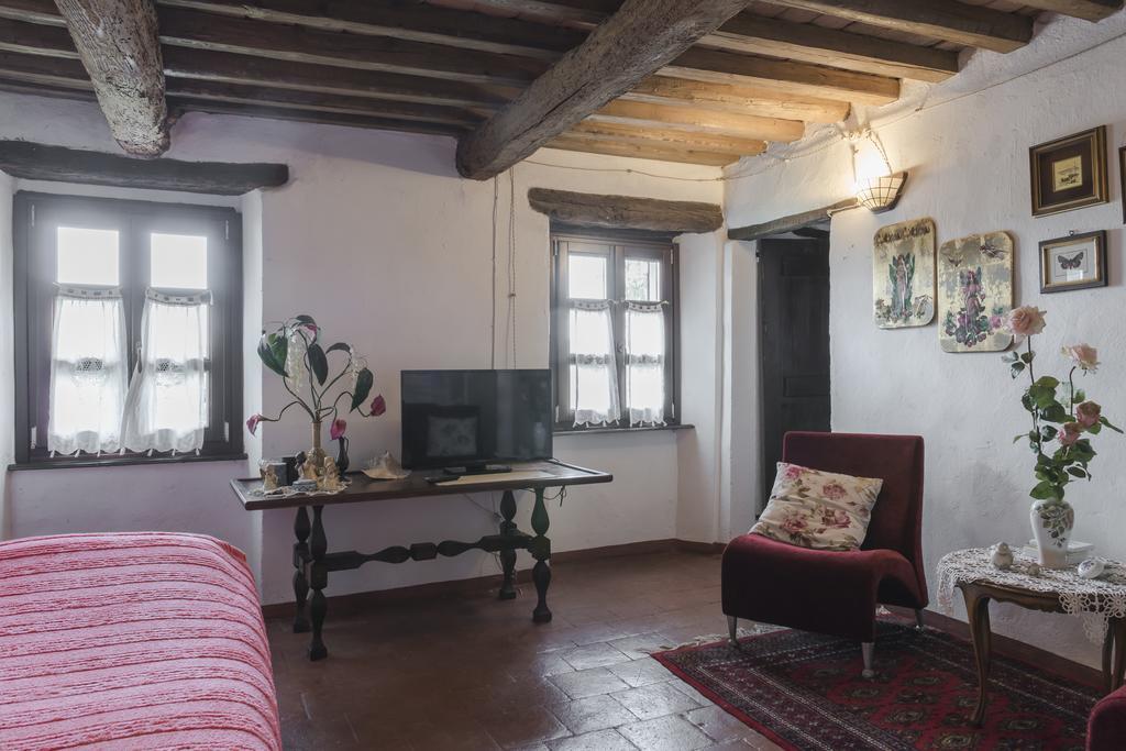 Casa Giuliana Guest House Calosso Exterior photo